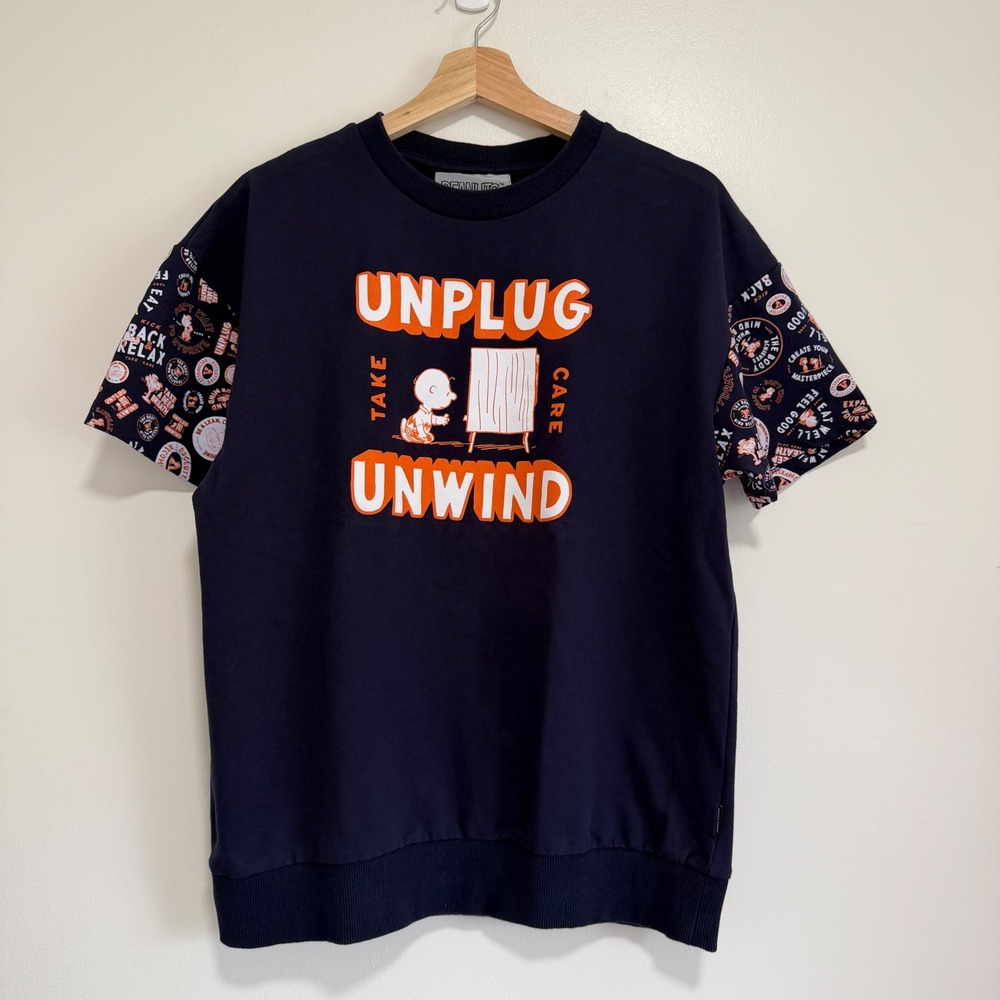 Peanuts Charlie Brown Unplug Unwind Sweatshirt Navy Blue Mens‎ Large Graphic